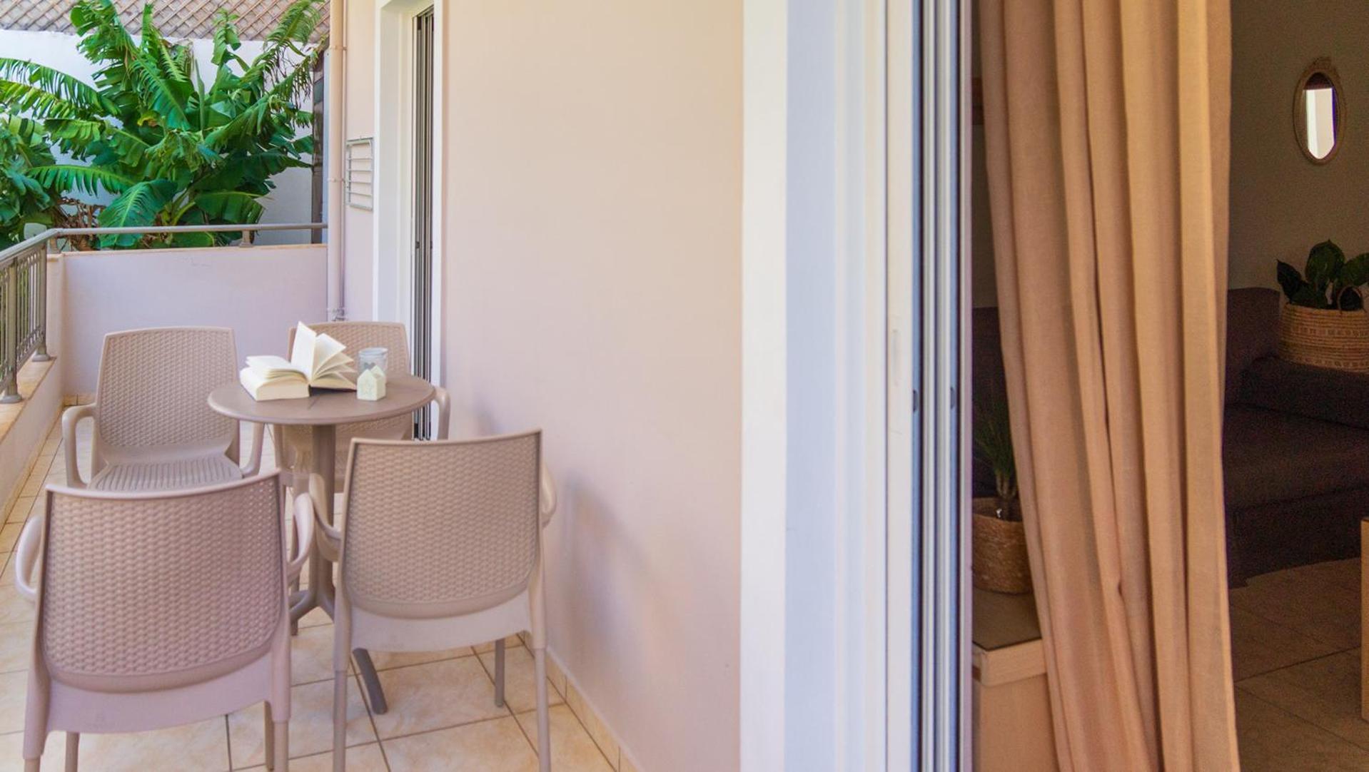 Vakakis-Me Apartments Paleokhóra Eksteriør bilde